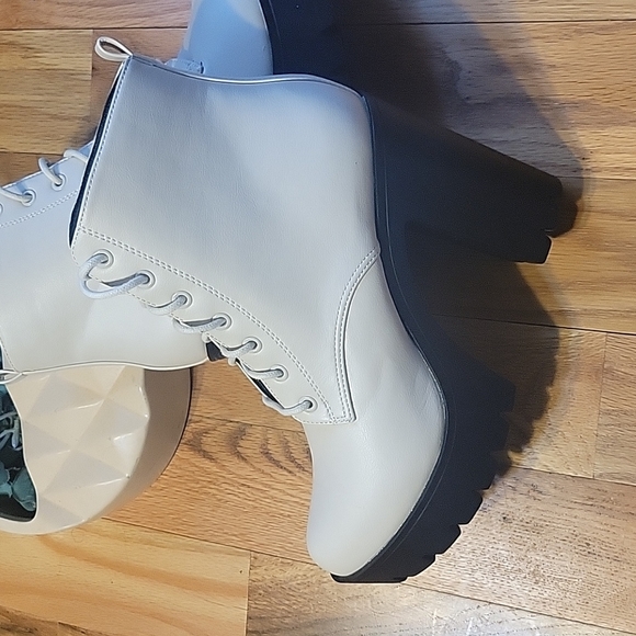 SEYCHELLES Ivory Platform Boots - Picture 1 of 10